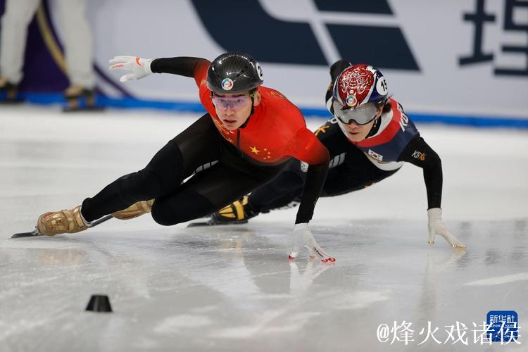 短道世巡赛-中国队头名晋级男子5000米接力半决赛 短道世巡赛-中国队头名晋级男子5000米接力半决赛